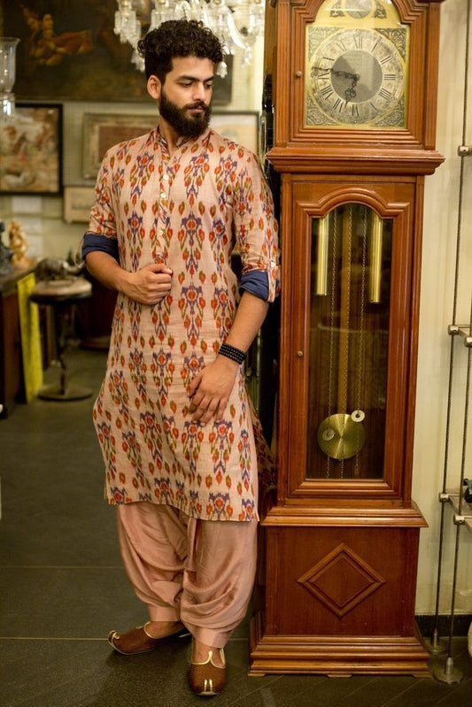 Hatke' Kurtas for men to adorn this Navratri by VASTRA | Indian fashion,  Clothes, Navratri